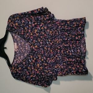 So Jr's Large Navy Floral Short Sleeve Top